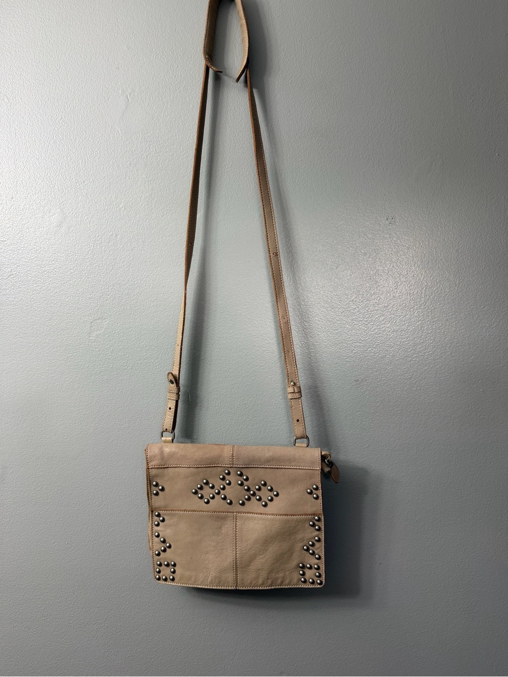 Isabella Fiore Taupe-Beige Leather Boho Western crossbody Bag